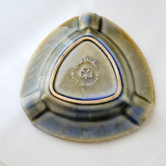 Vintage Wade Irish Porcelain Ireland Souvenir Ashtray - Picture 4 of 5